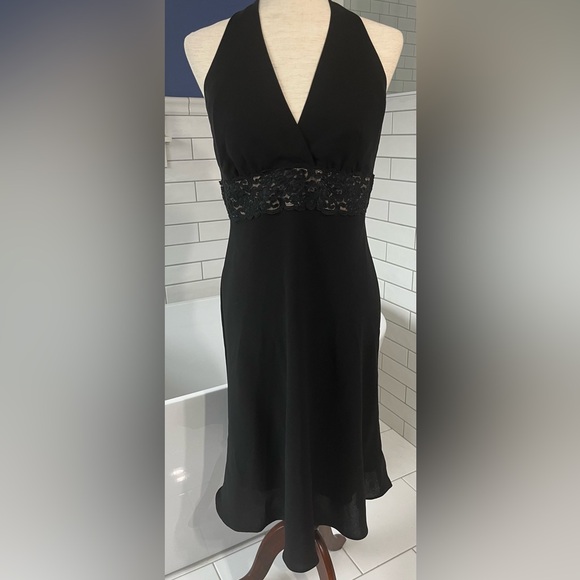 Jones New York Black Halter Dress with Lace Detail - Picture 3 of 8